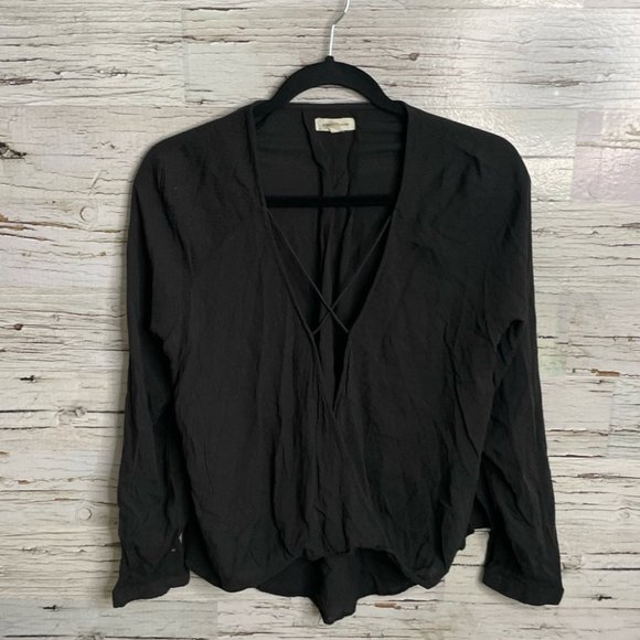 Silence & noise black long sleeve blouse size medium urban outfitters - Picture 1 of 11